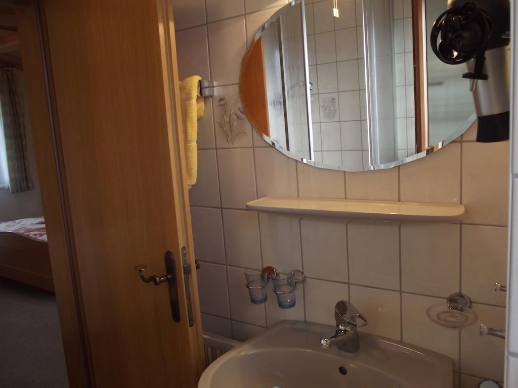 Apartamento Haus Margit Kössen Habitación foto